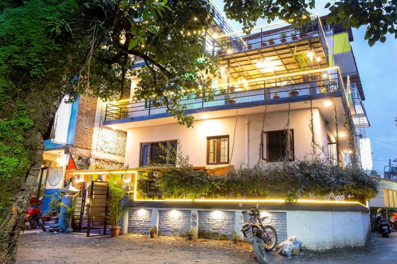 Big Tree Hostel Катманду Екстер'єр фото